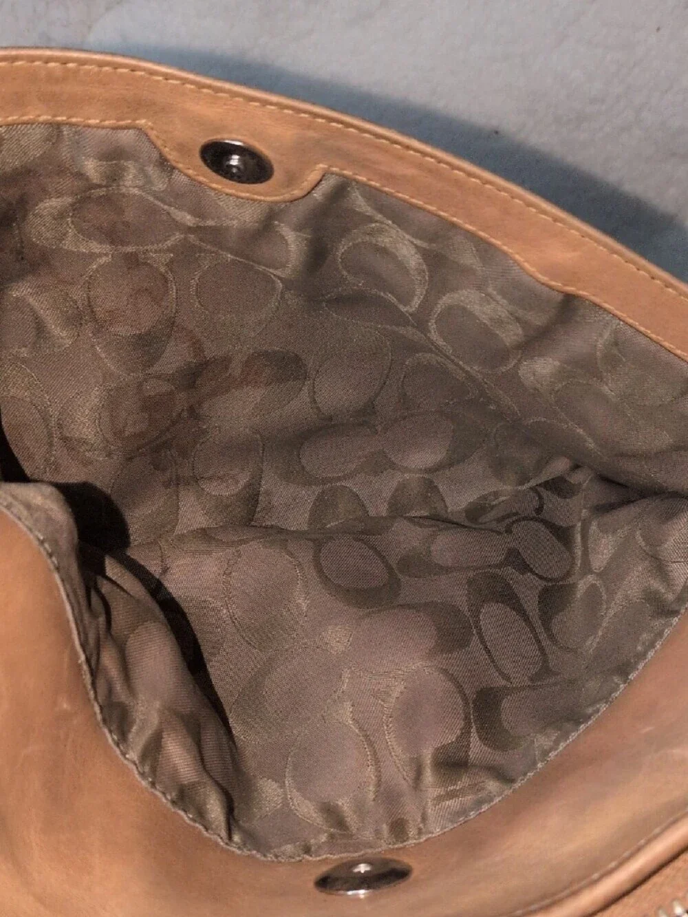 Coach soft beige
